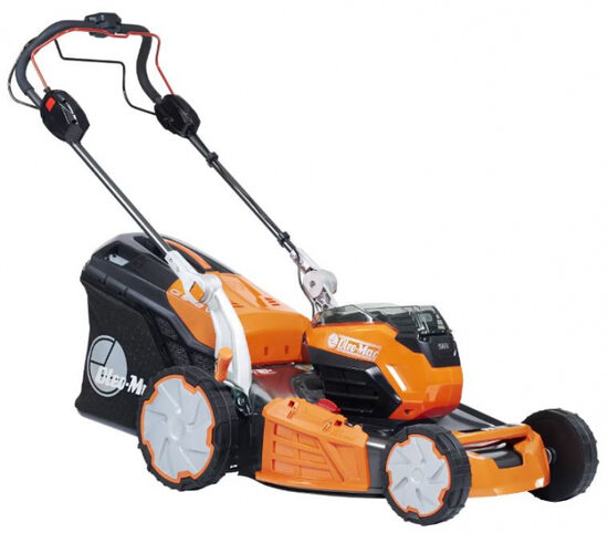 Zāles pļāvējs Oleo-Mac GI 548V ( ar akumulatoru un lādētāju )